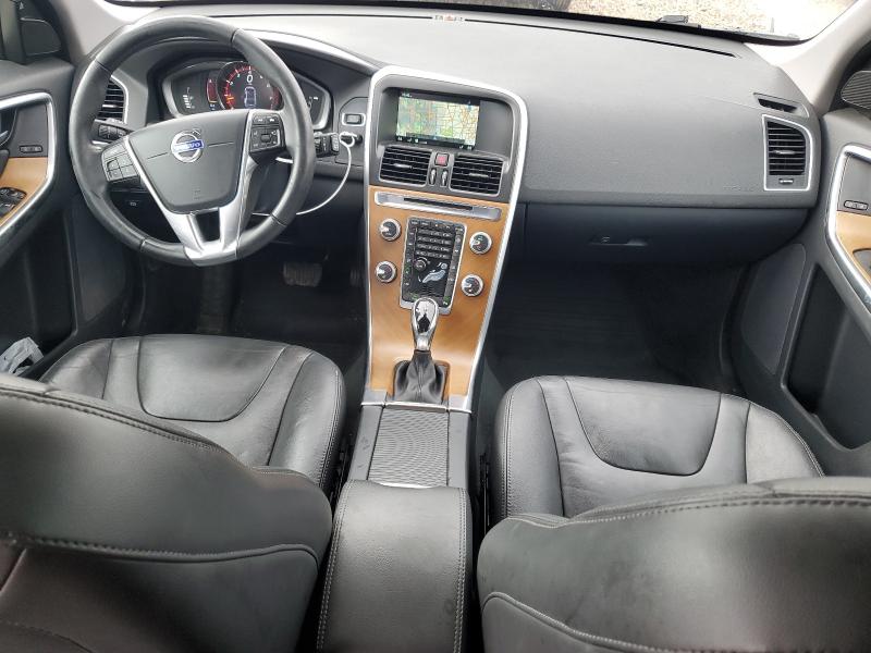 2016 VOLVO XC60 T5 PR - YV4612RK7G2856978