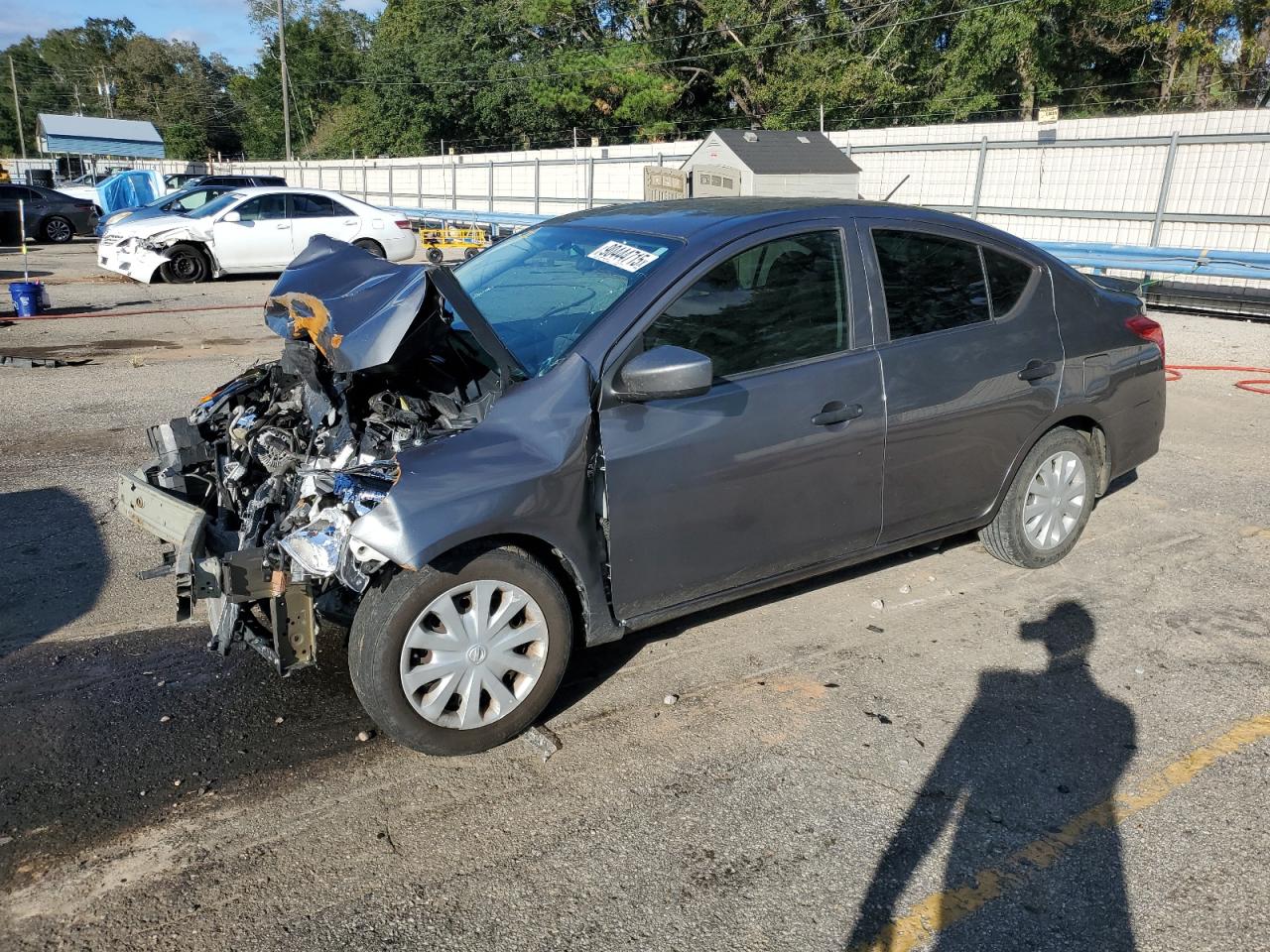 Lot #3296427633 2019 NISSAN VERSA S