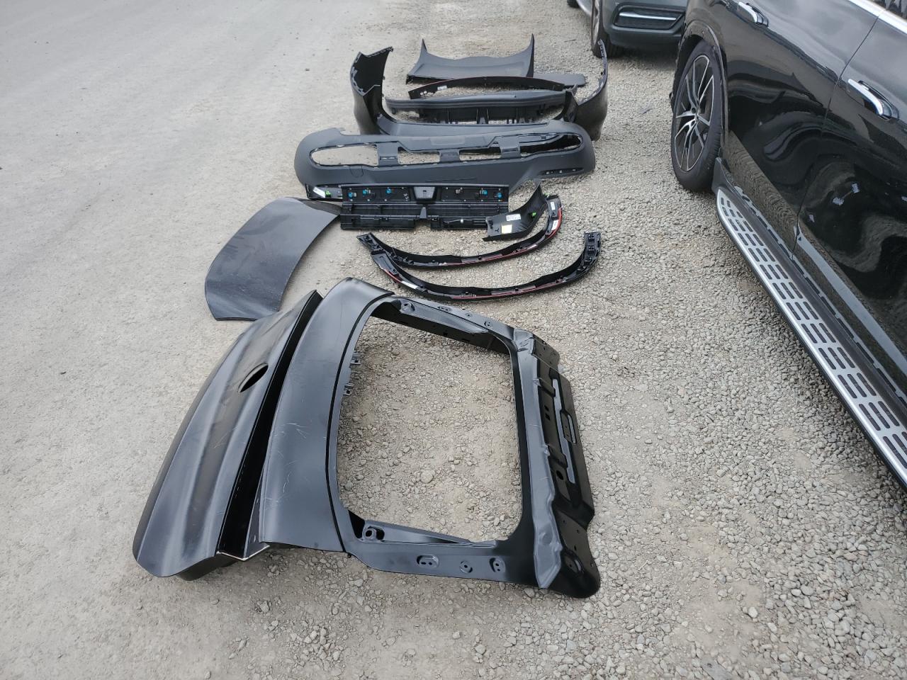 MERCEDES-BENZ EQS SUV 450+