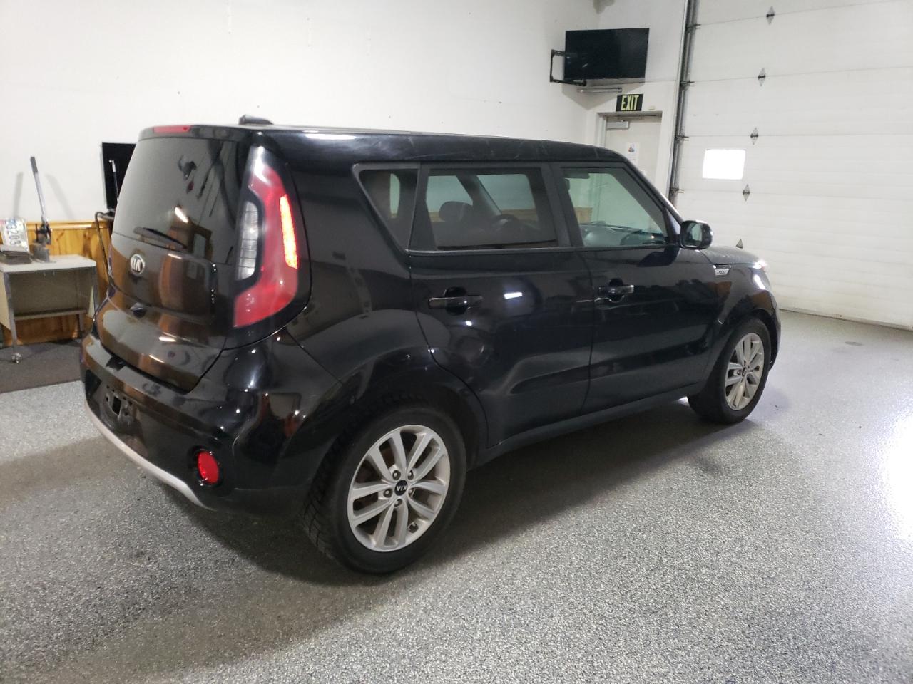 KIA SOUL +