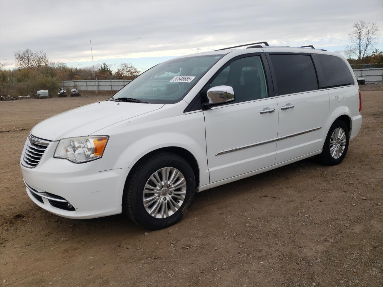 CHRYSLER TOWN & COUNTRY LIMITED