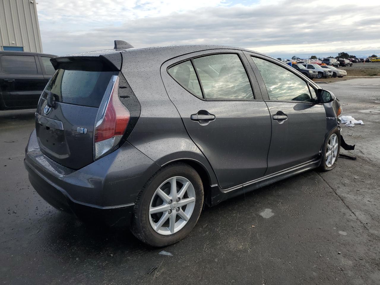 TOYOTA PRIUS C