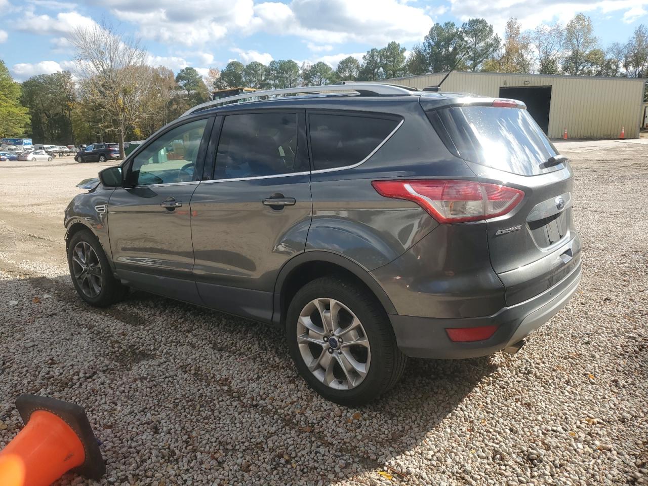 FORD ESCAPE TITANIUM