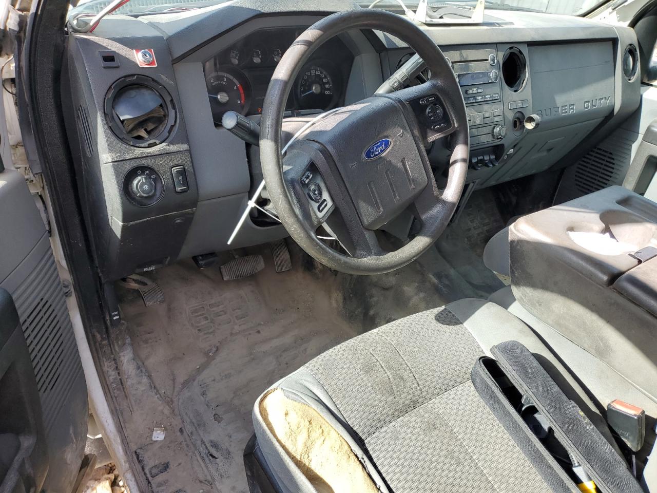 FORD F-550 SUPER DUTY