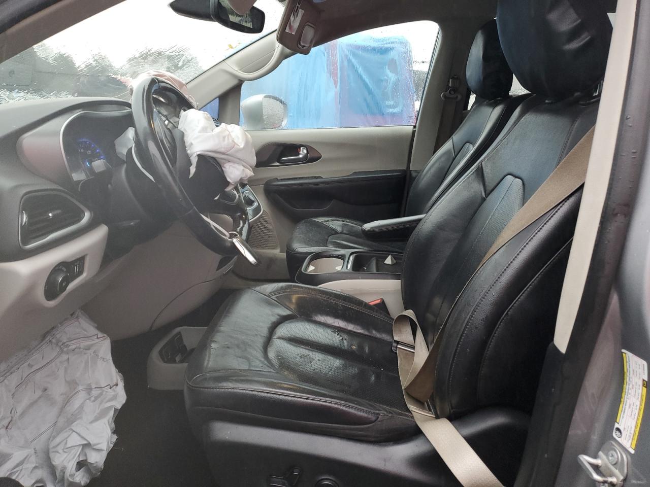 CHRYSLER PACIFICA TOURING L