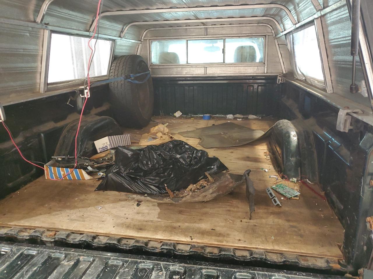 Lot #3284640329 2004 CHEVROLET SILVERADO