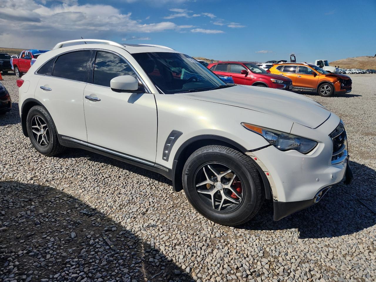 INFINITI FX37