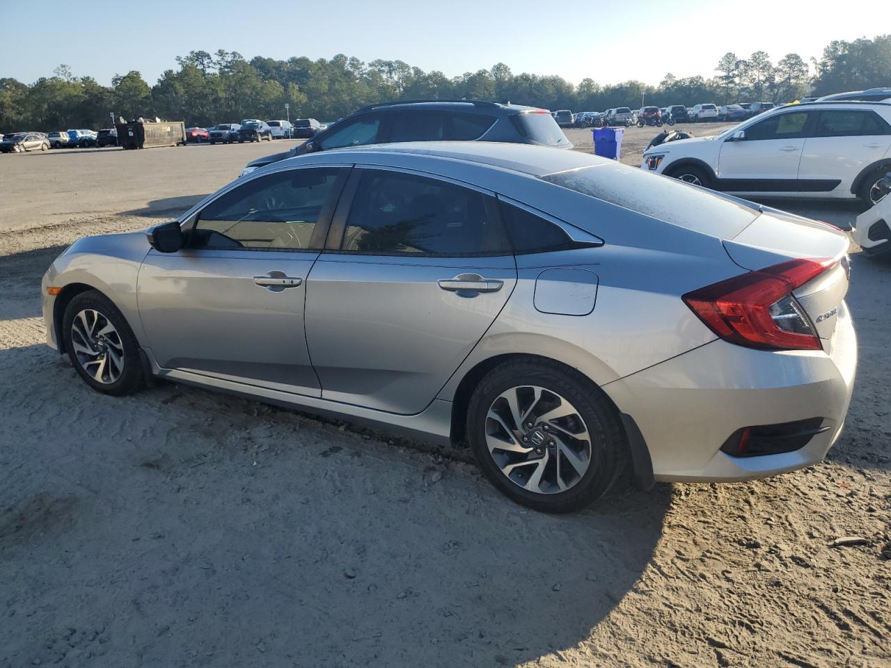 Lot #3301793389 2016 HONDA CIVIC EX