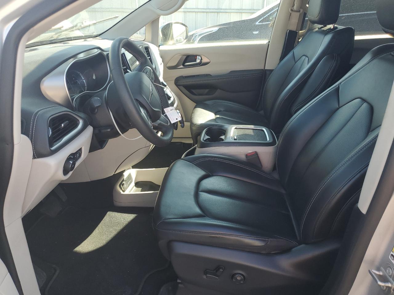 CHRYSLER PACIFICA HYBRID TOURING L