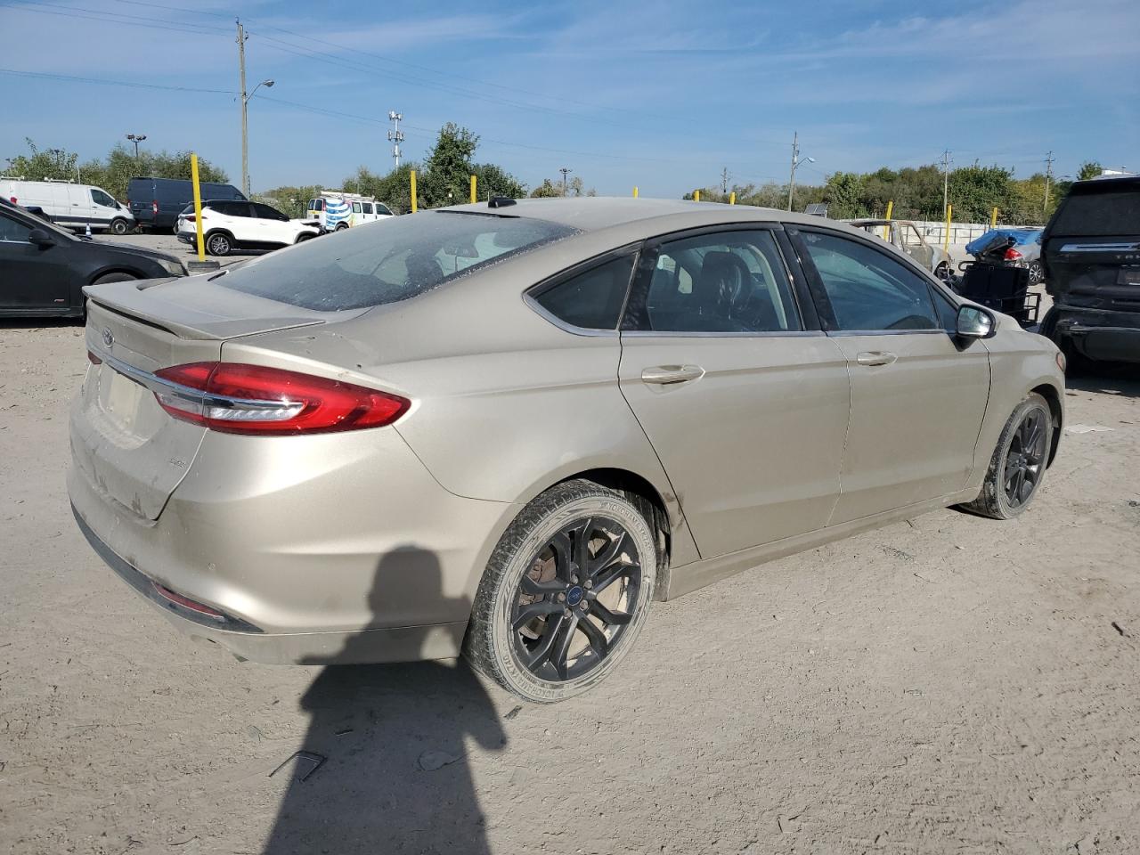 FORD FUSION SE