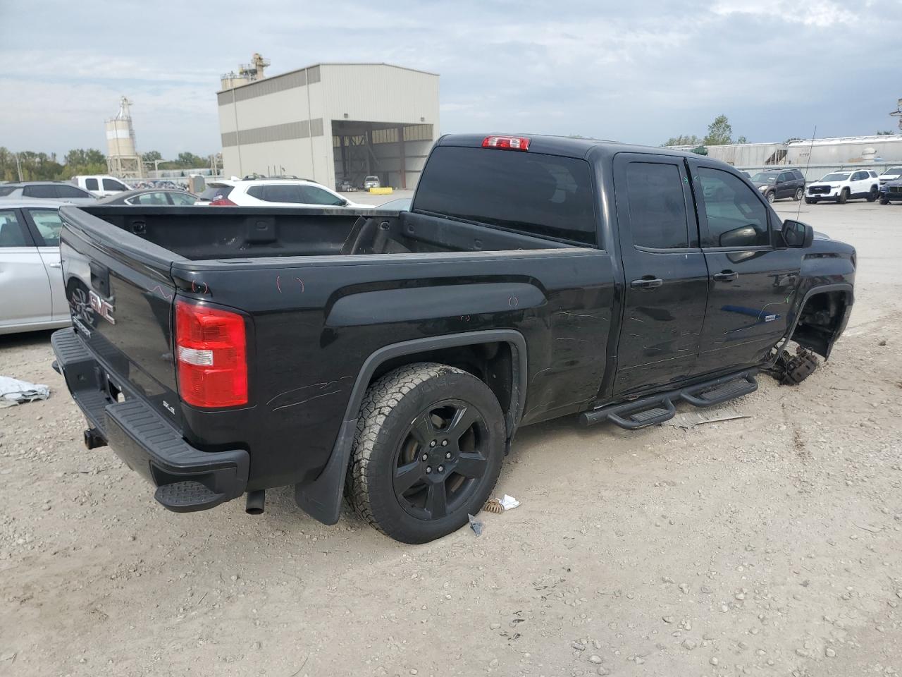 GMC SIERRA 1500 K1500 SLE