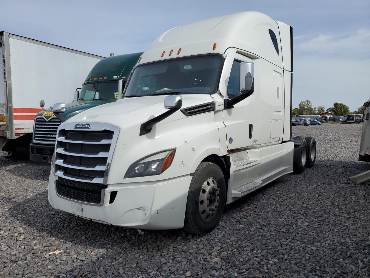 Lot #3273977782 2021 FREIGHTLINER CASCADIA 1