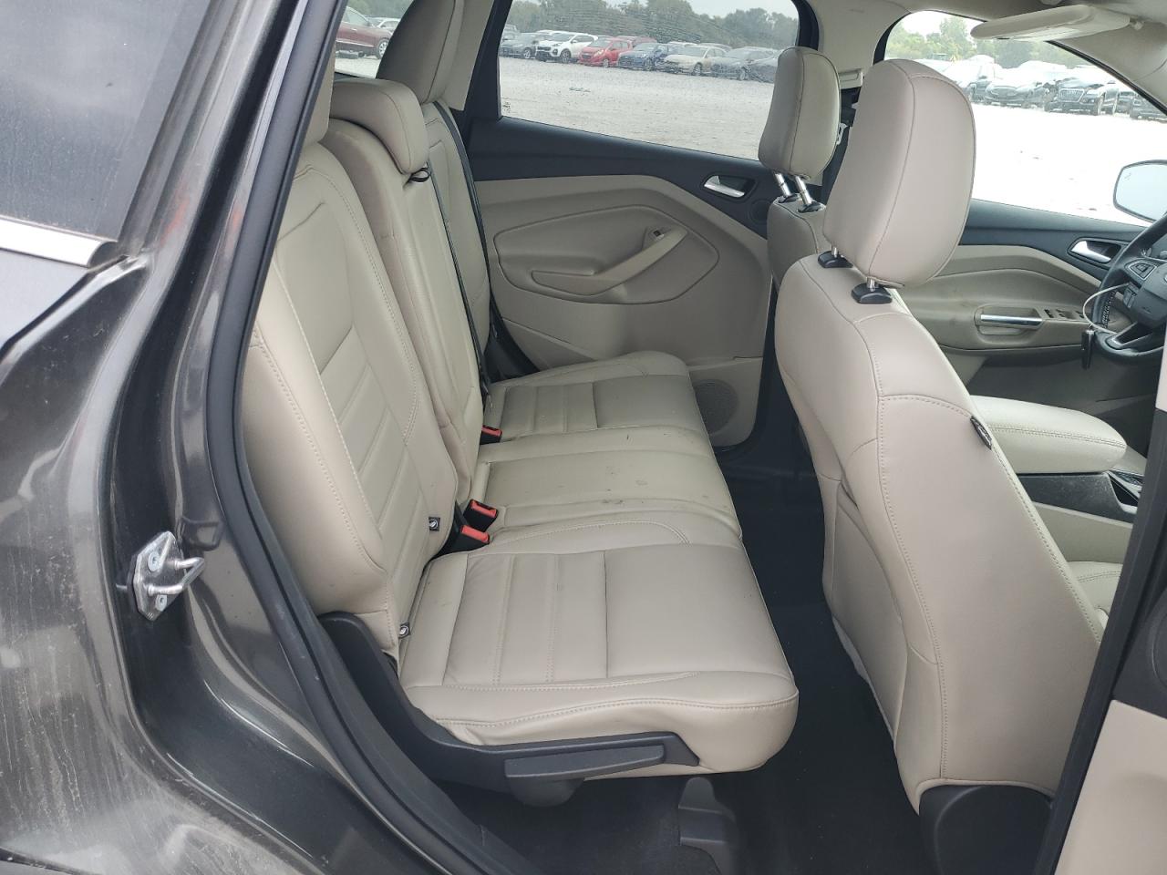 FORD ESCAPE TITANIUM