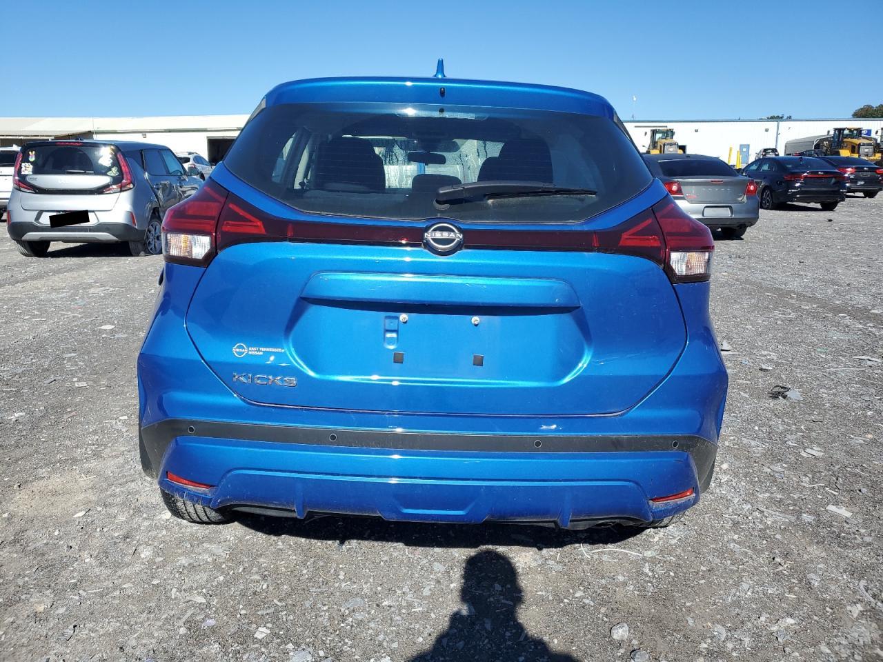 NISSAN KICKS S