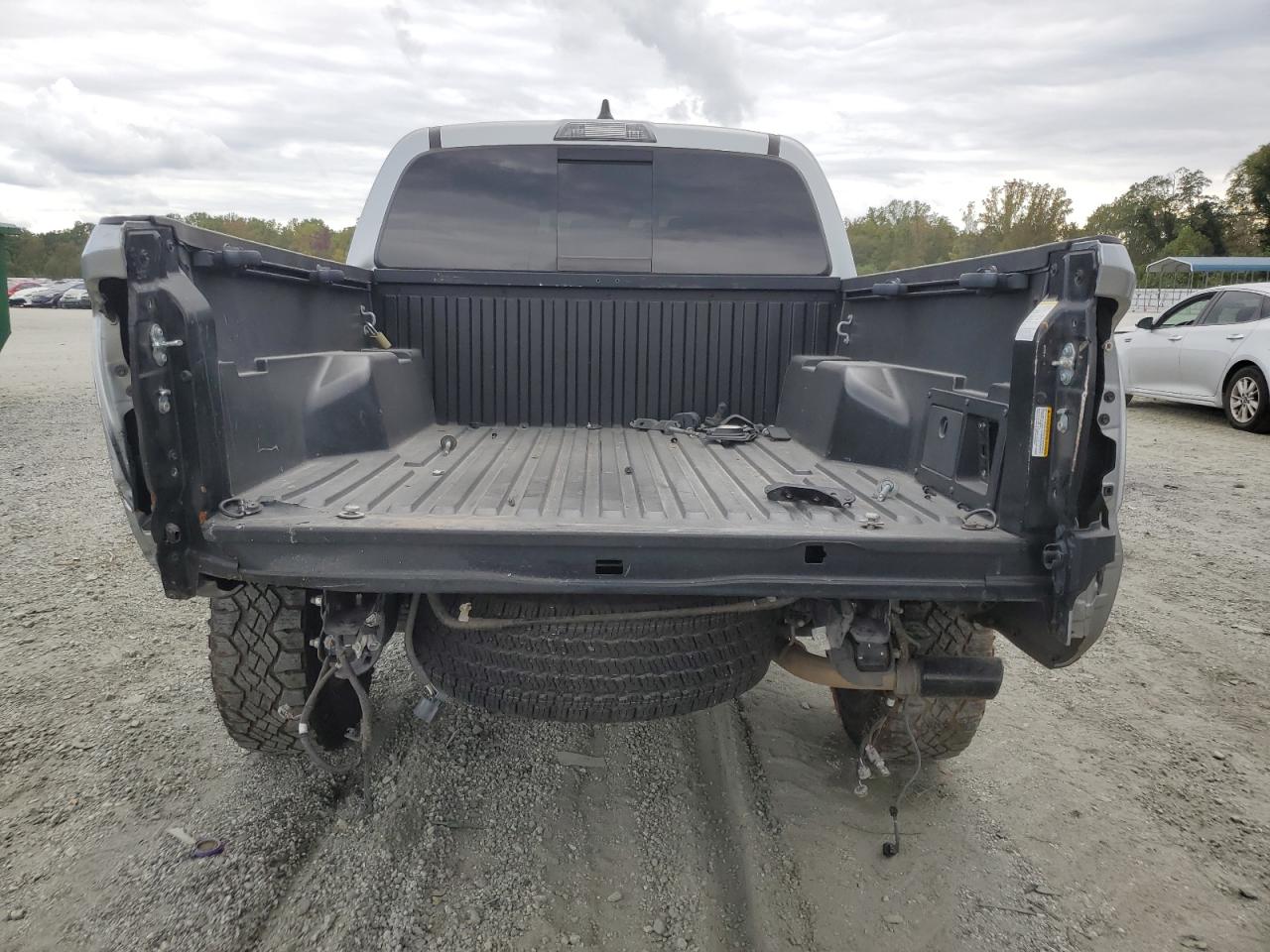TOYOTA TACOMA DOUBLE CAB
