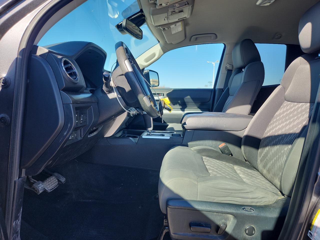 TOYOTA TUNDRA DOUBLE CAB SR