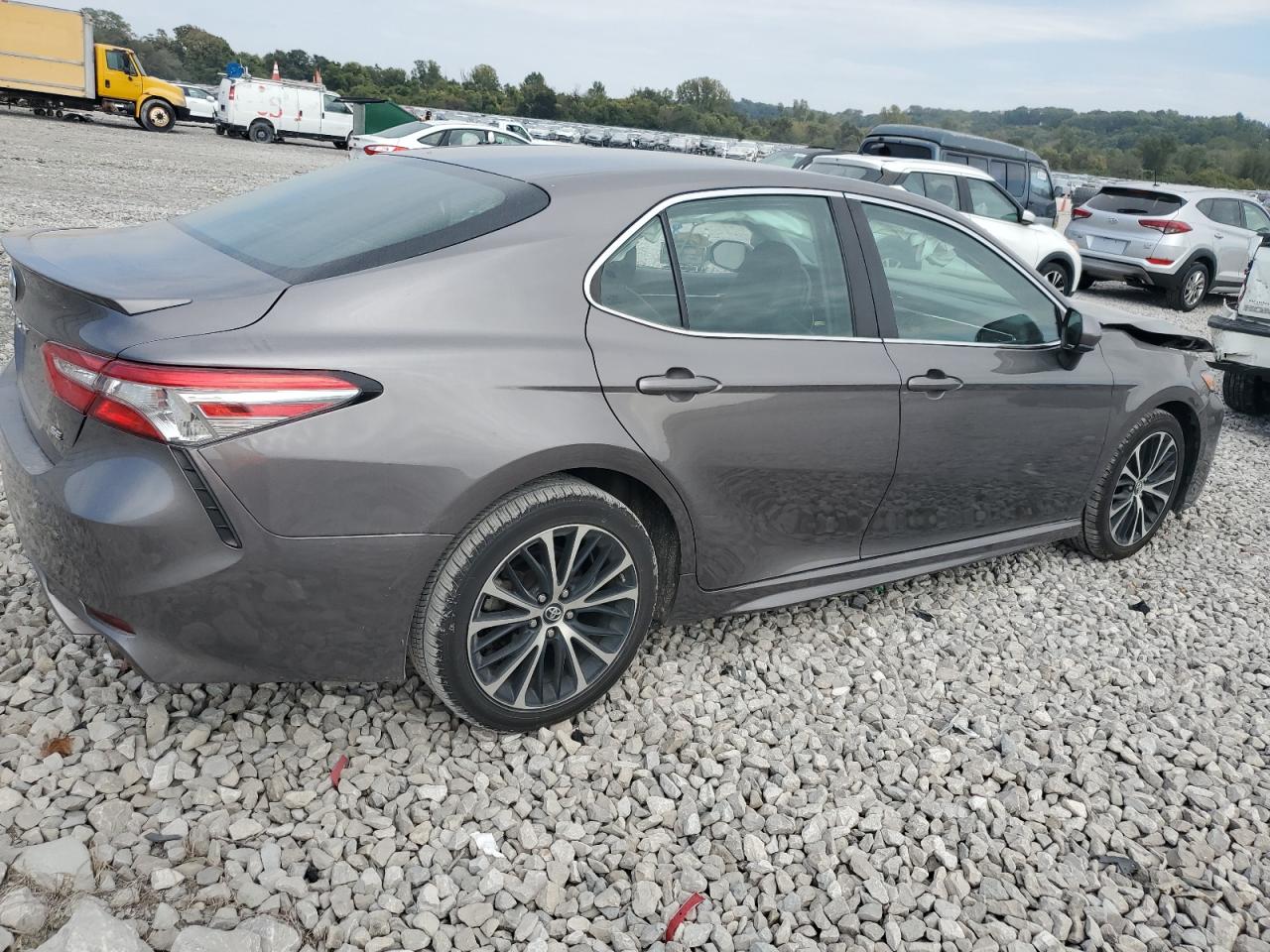 TOYOTA CAMRY L