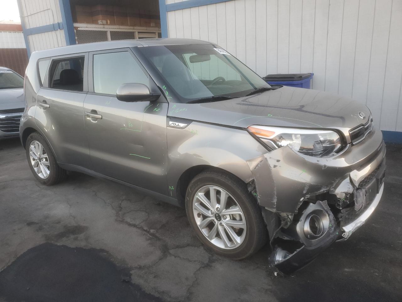 KIA SOUL +