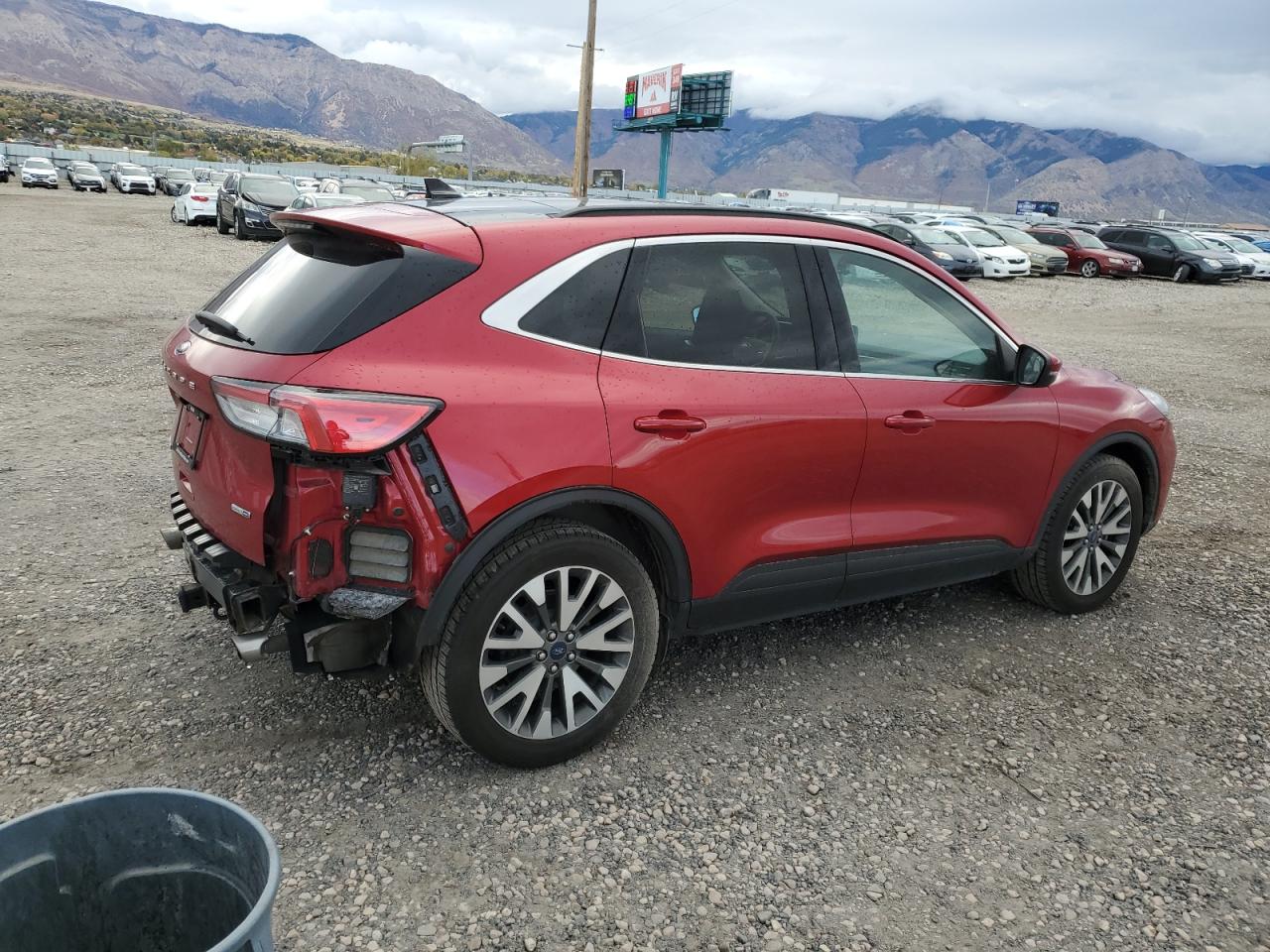 FORD ESCAPE TITANIUM