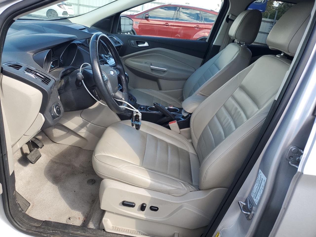 FORD ESCAPE TITANIUM