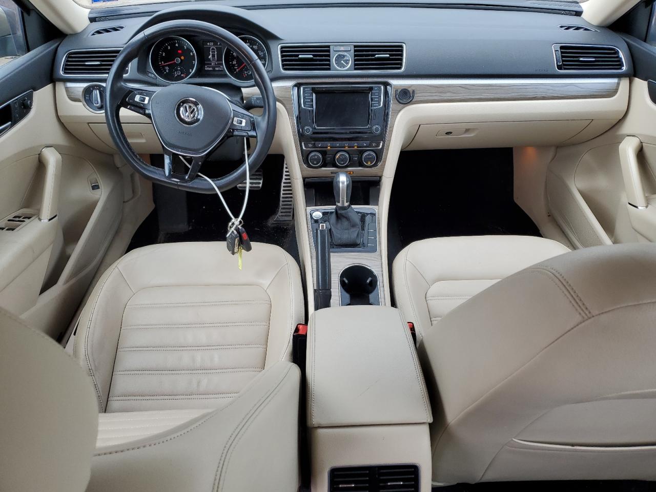 VOLKSWAGEN PASSAT SEL