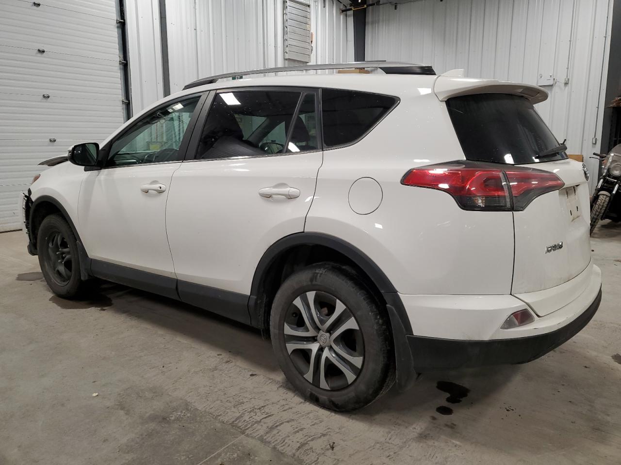 TOYOTA RAV4 LE