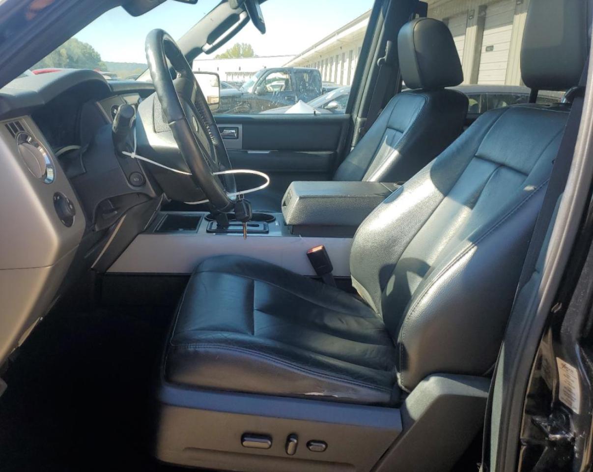 FORD EXPEDITION EL XLT