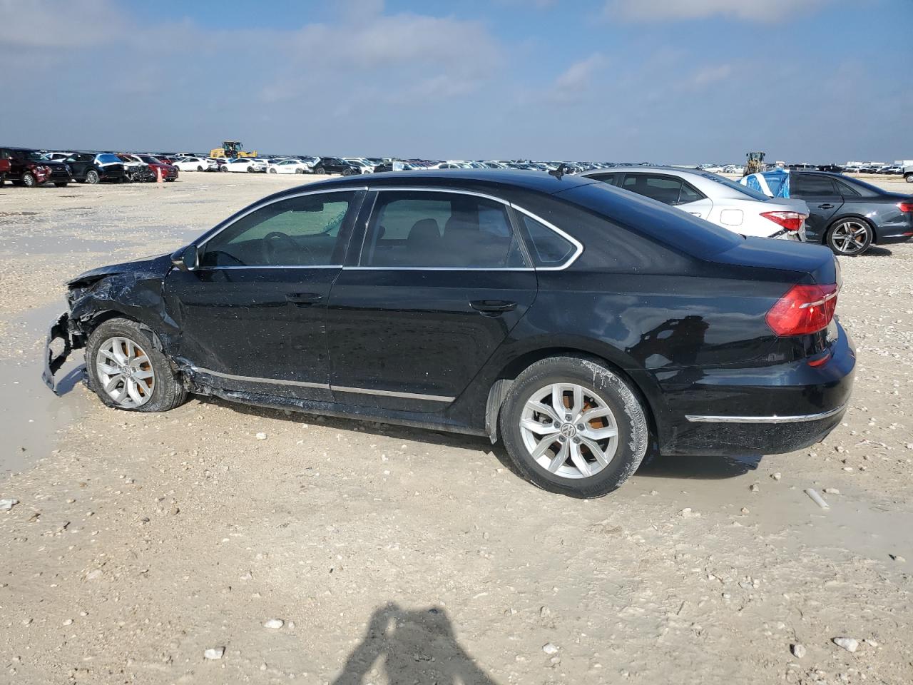 VOLKSWAGEN PASSAT S