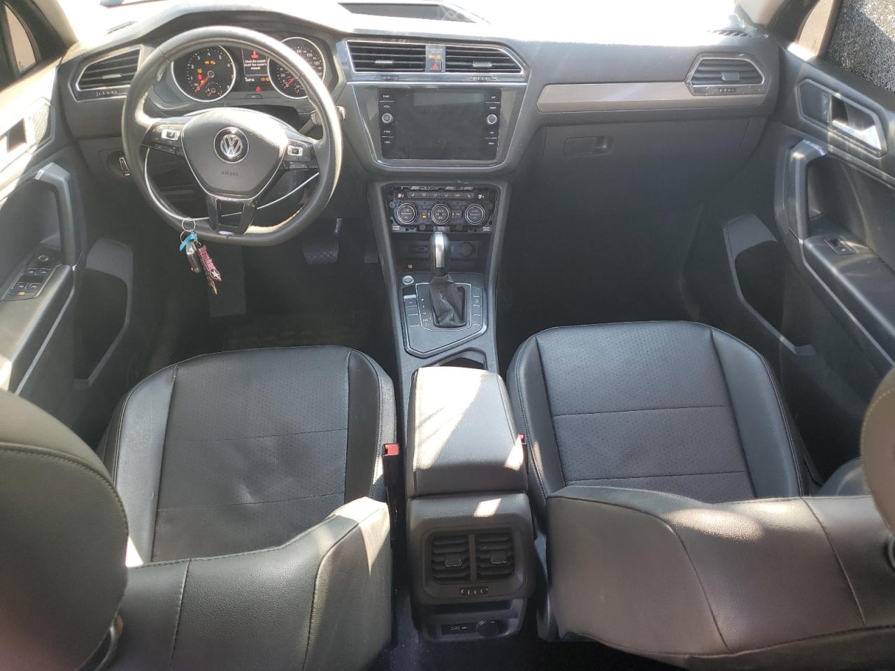 VOLKSWAGEN TIGUAN SE