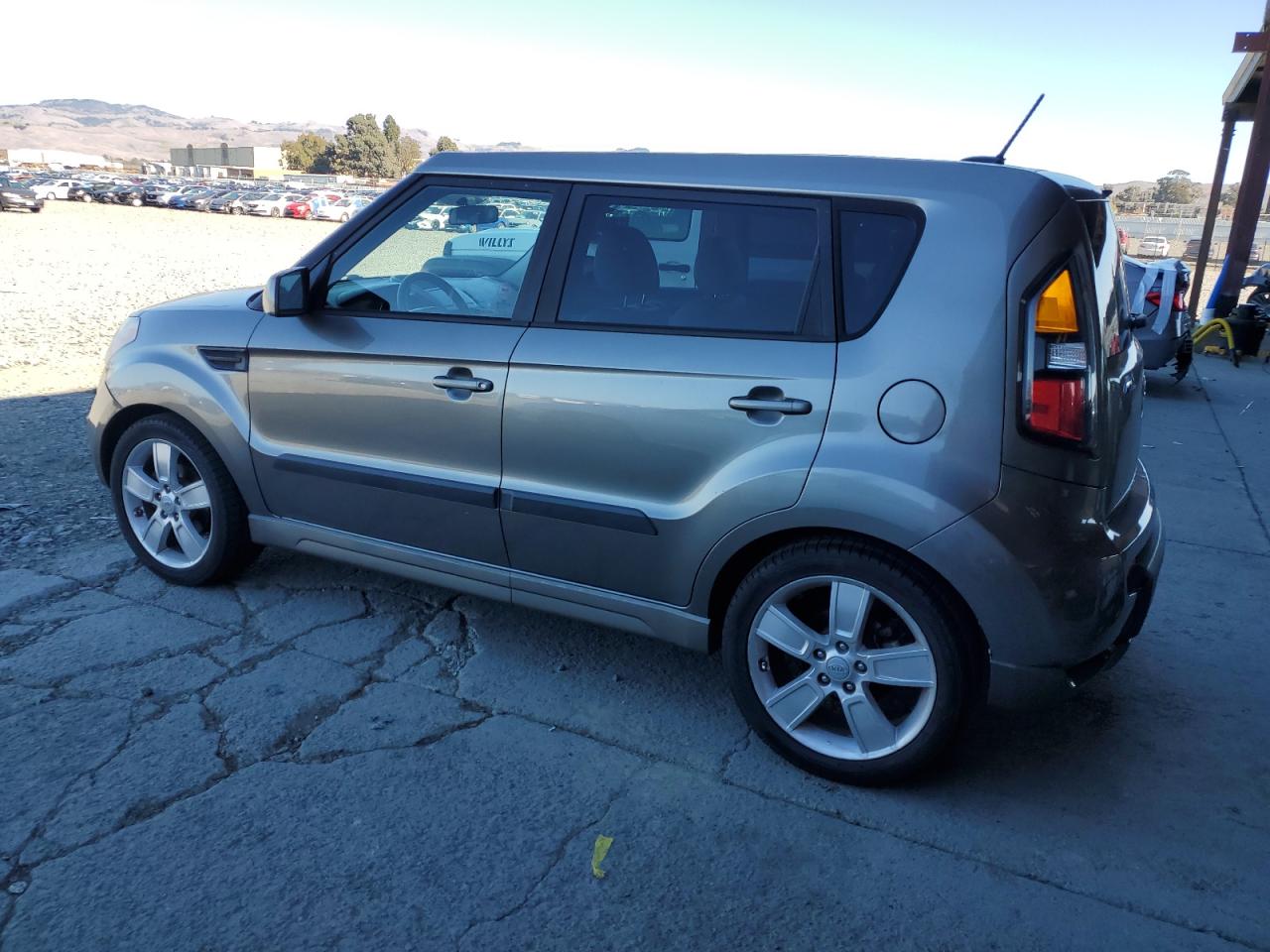 KIA SOUL +