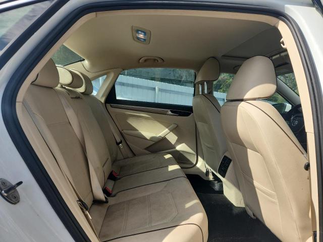 2016 VOLKSWAGEN PASSAT SE - 1VWBS7A34GC039541