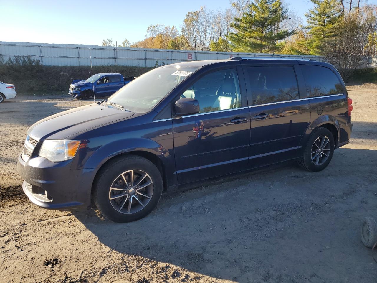 Lot #3286592160 2017 DODGE GRAND CARA