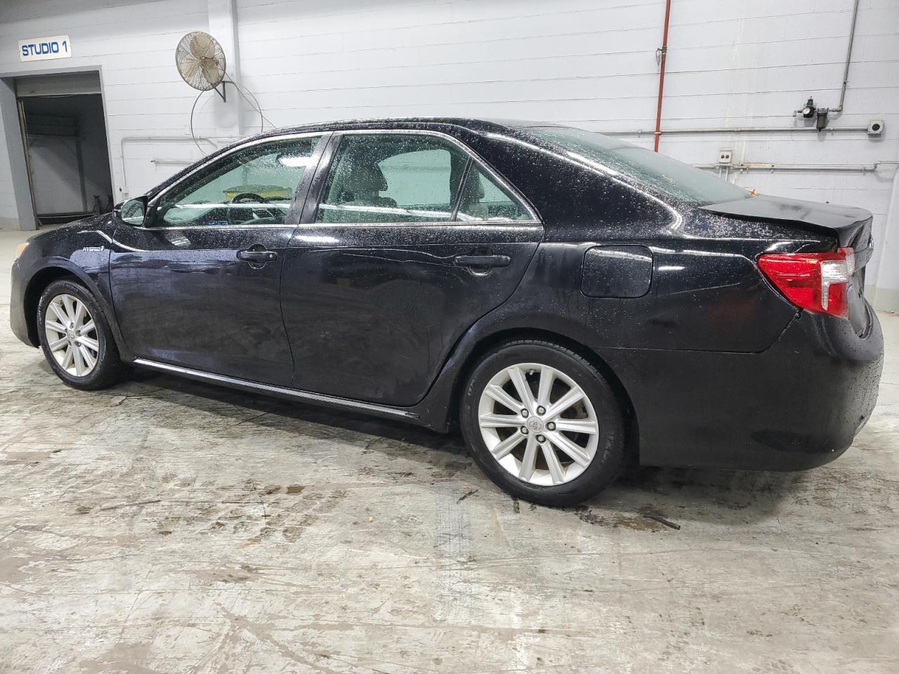 TOYOTA CAMRY HYBRID