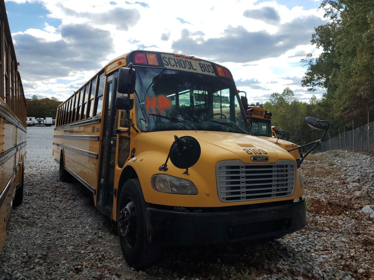 Lot #3273801361 2011 THOMAS SAF-T-LINER C2