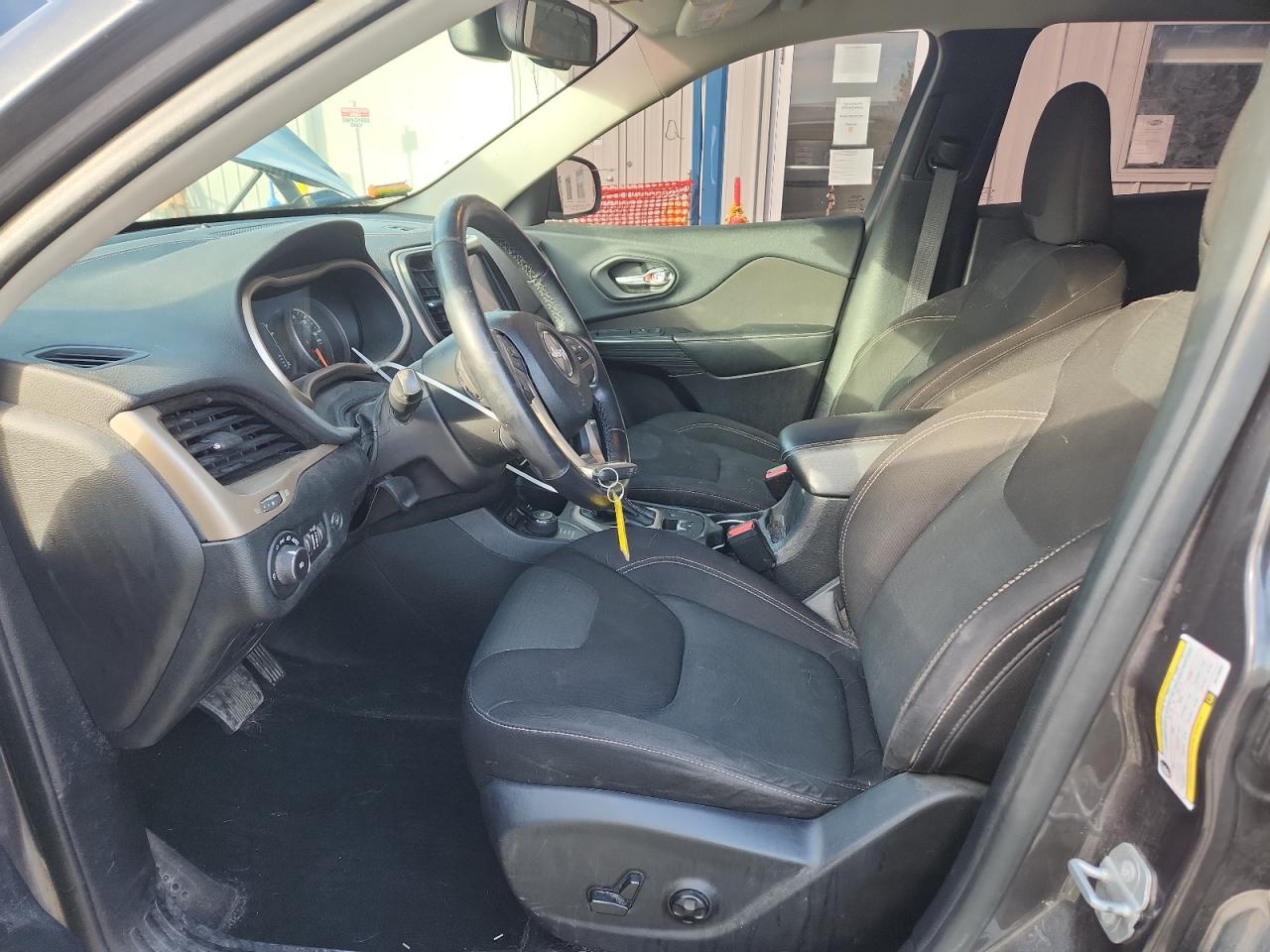 JEEP GRAND CHEROKEE LATITUDE