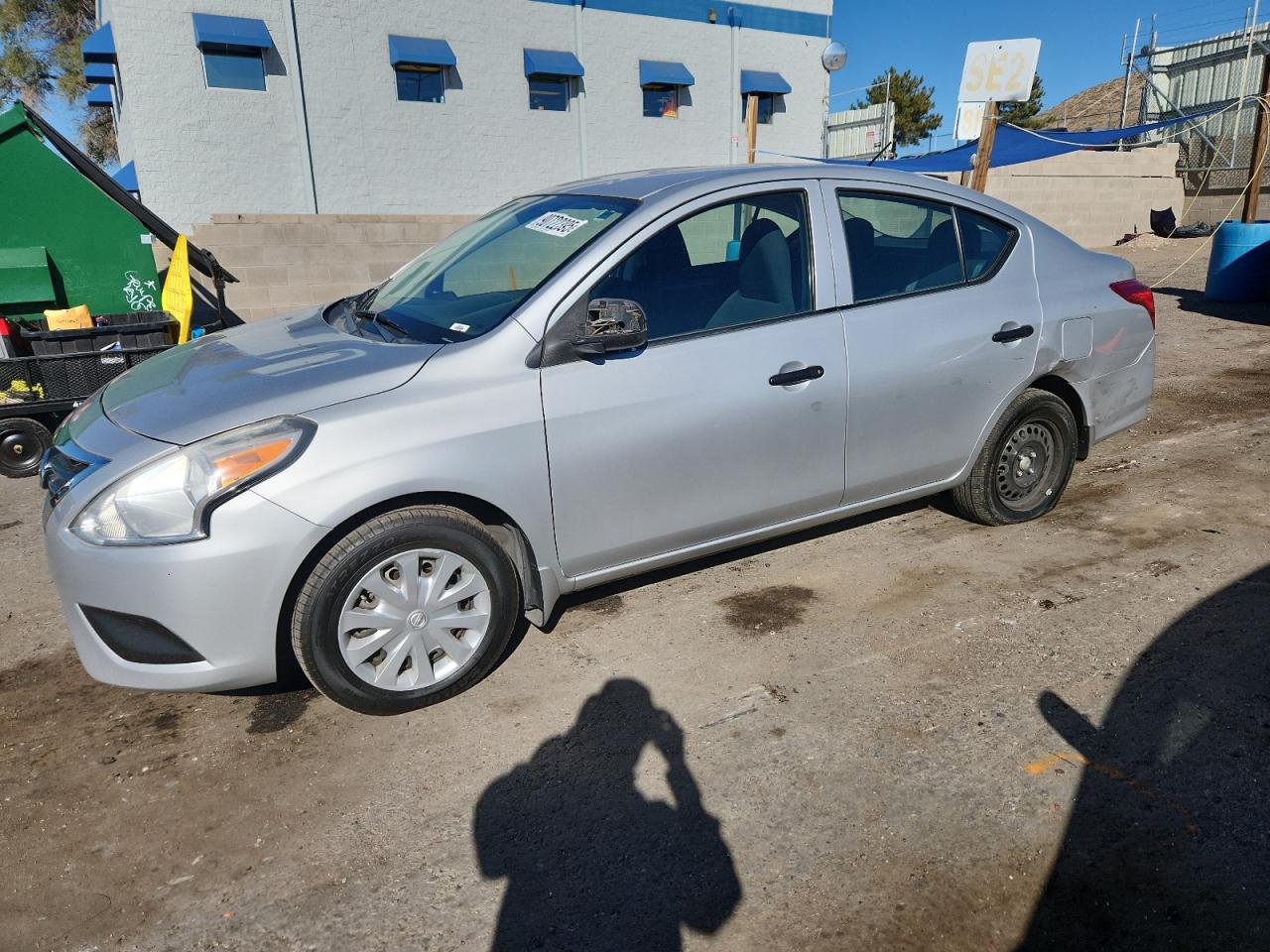 NISSAN VERSA S