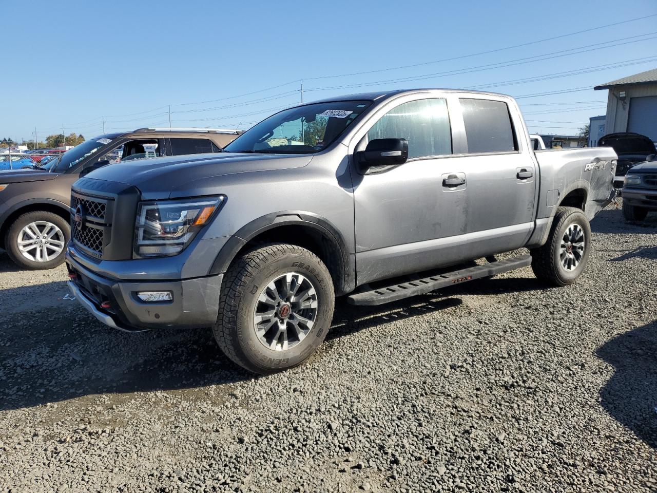 NISSAN TITAN PRO-4X
