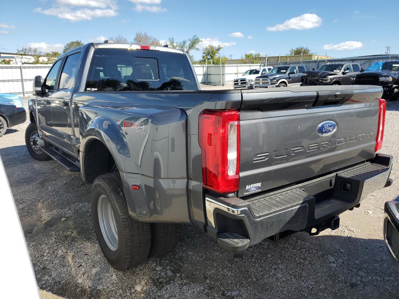FORD F-350 SUPER DUTY