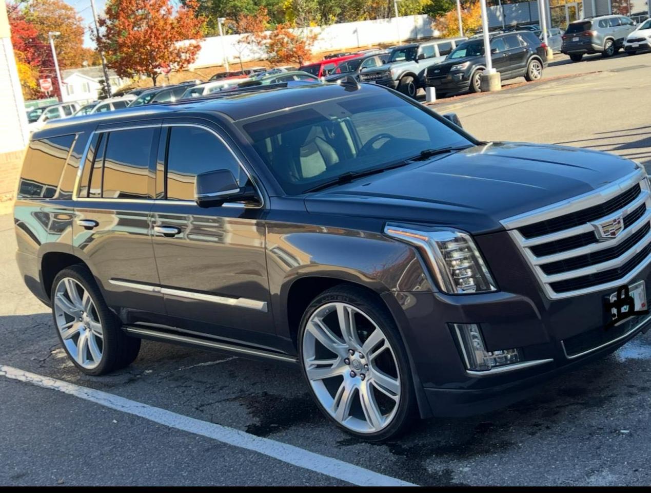 CADILLAC ESCALADE PREMIUM