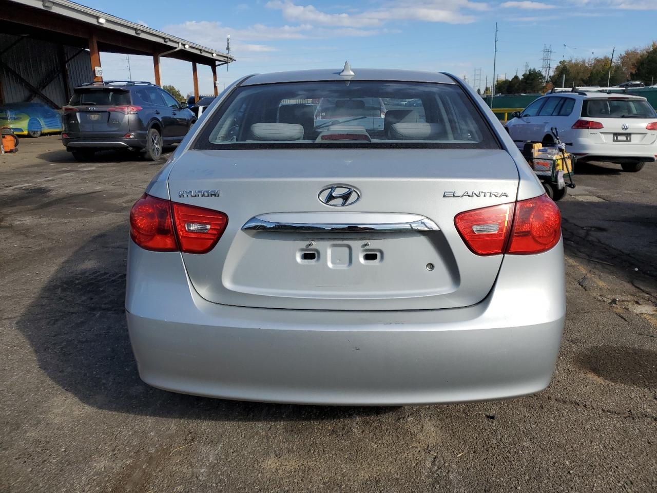 HYUNDAI ELANTRA BLUE