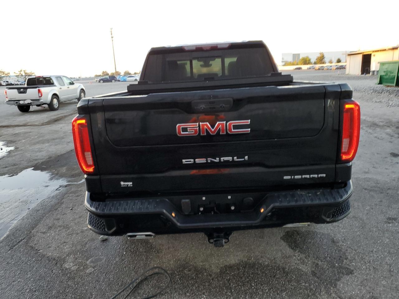 GMC SIERRA K1500 DENALI