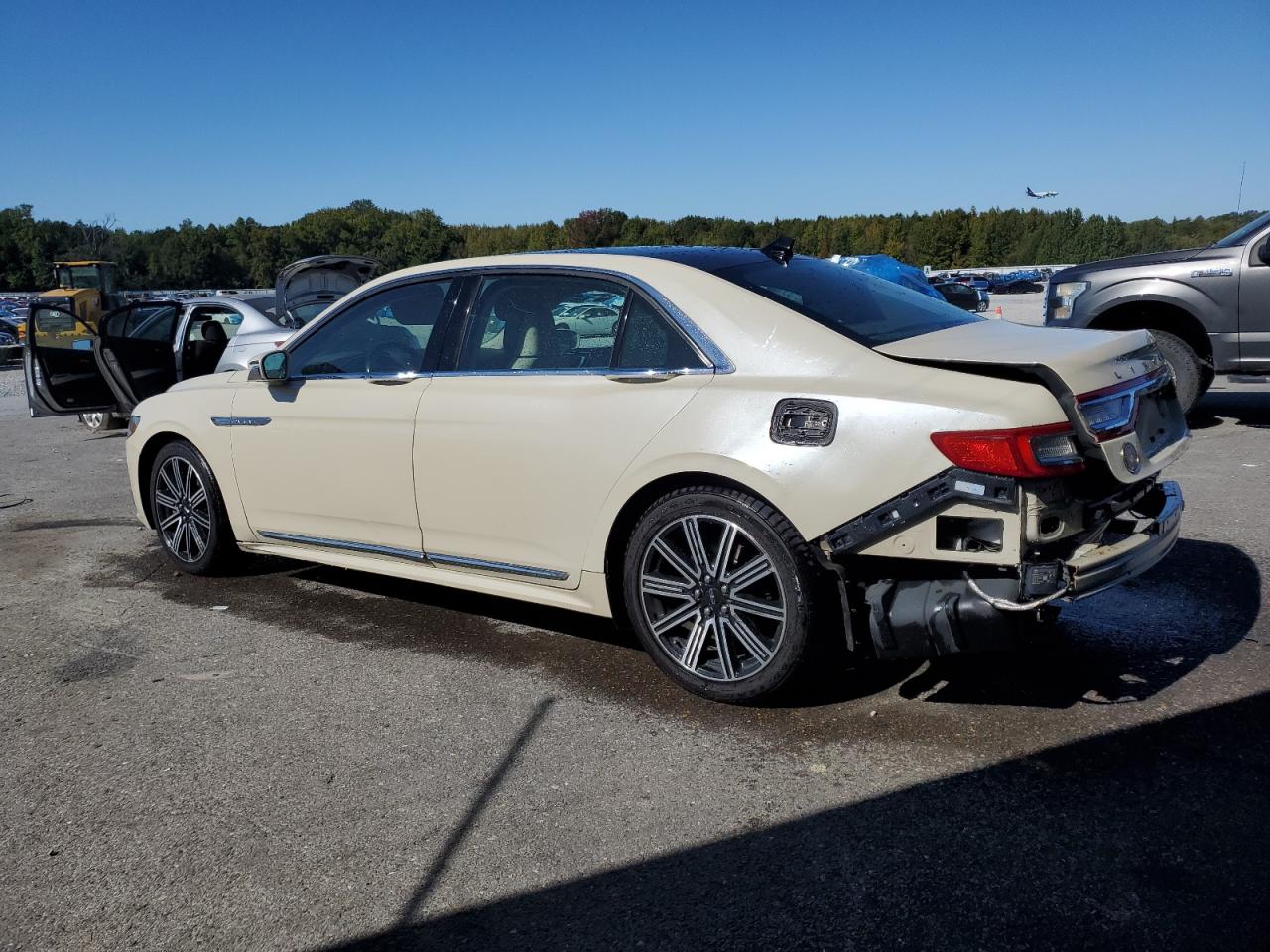 LINCOLN CONTINENTAL RESERVE