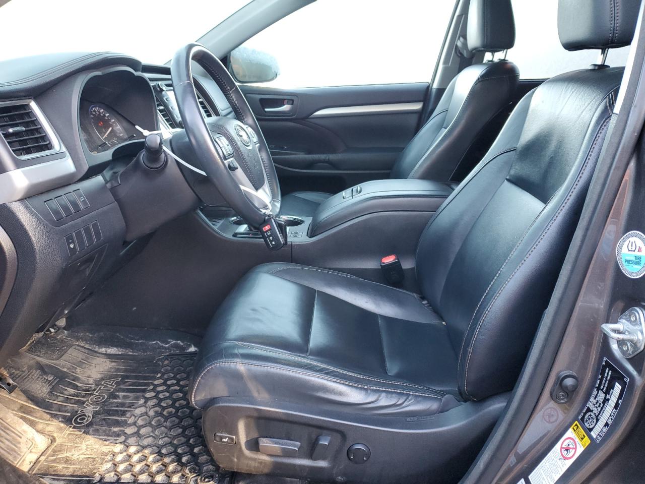 TOYOTA HIGHLANDER XLE