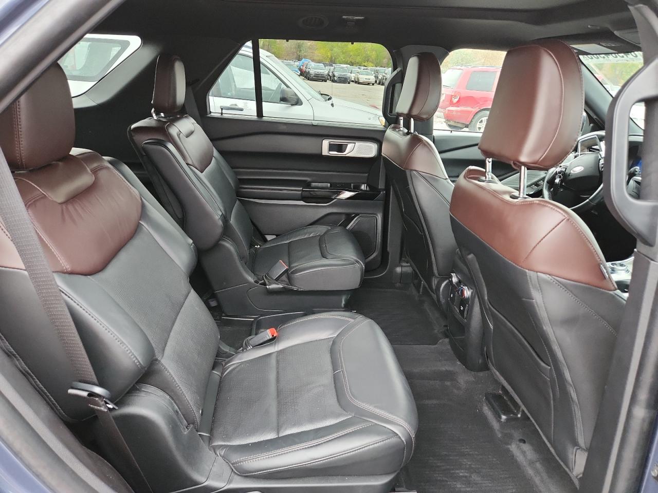 FORD EXPLORER PLATINUM