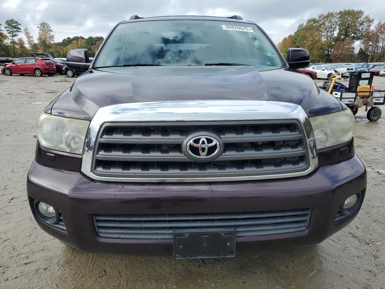 TOYOTA SEQUOIA SR5