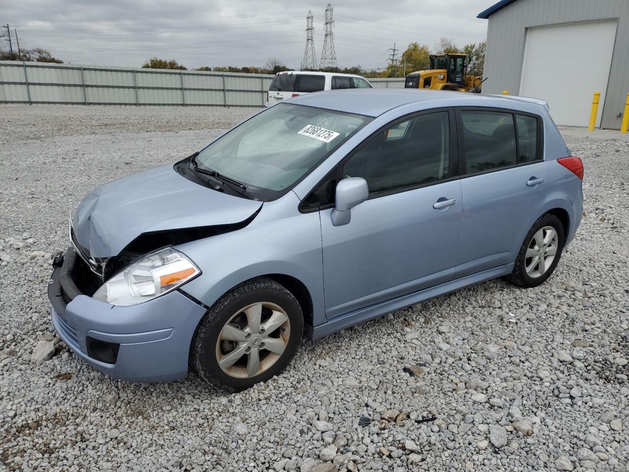NISSAN VERSA S