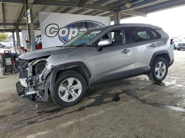2020 TOYOTA RAV4 XLE #3308356367