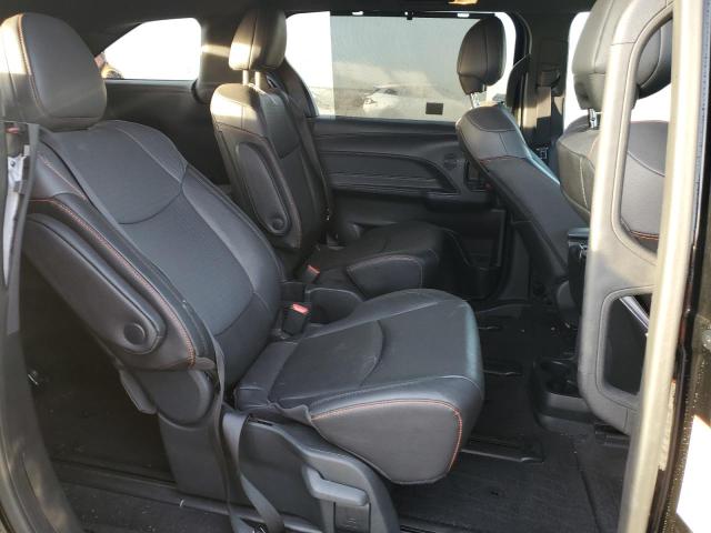 2024 TOYOTA SIENNA XSE - 5TDDSKFC2RS114018