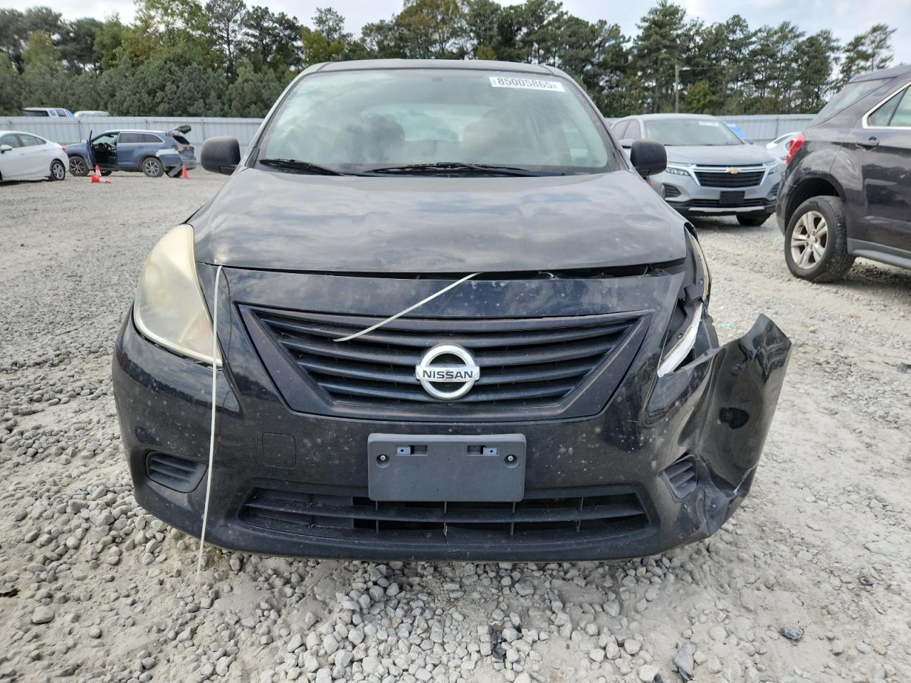 NISSAN VERSA S