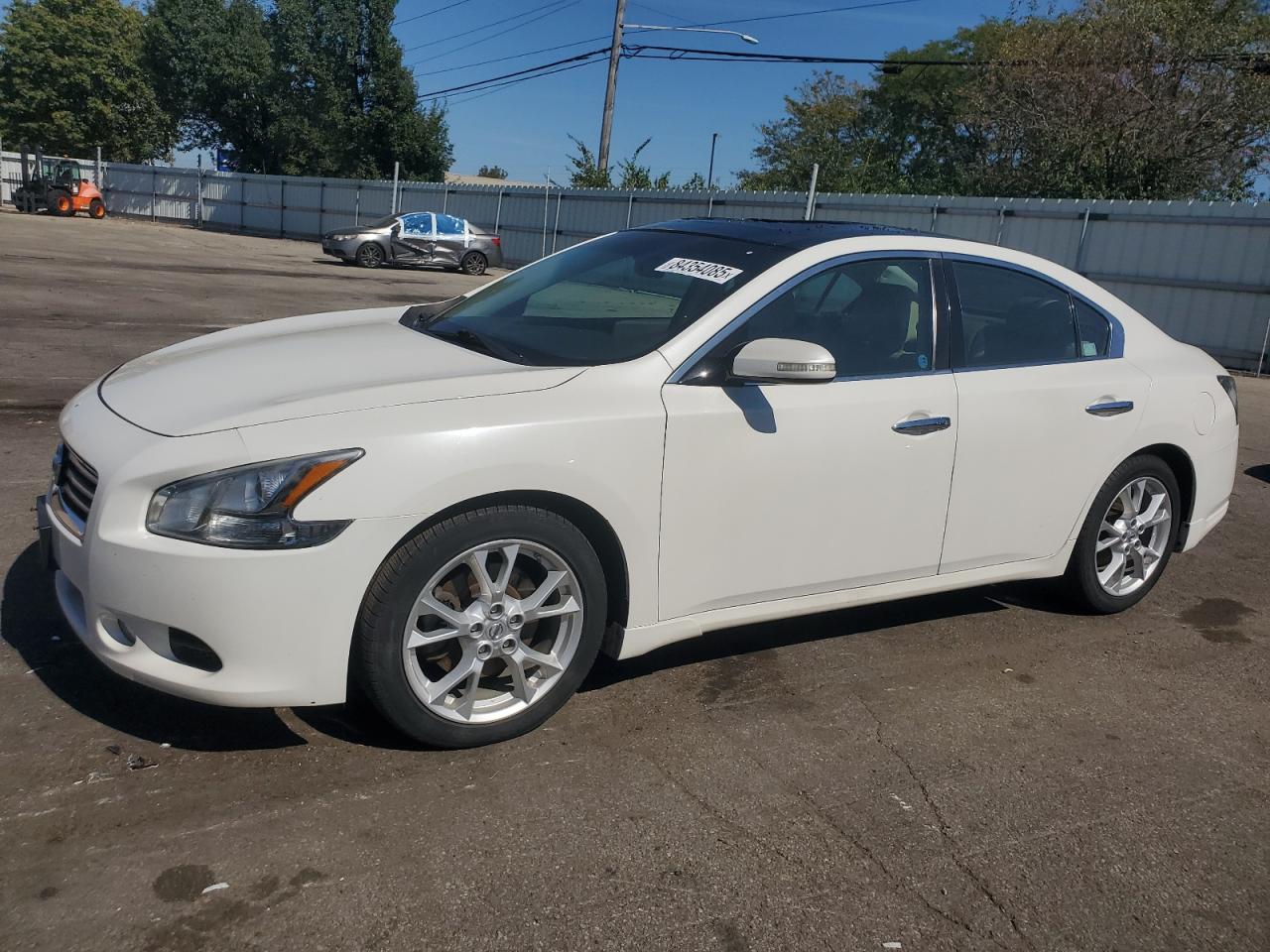 NISSAN MAXIMA S